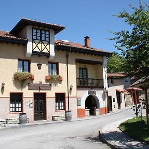 La Casona De Entralgo